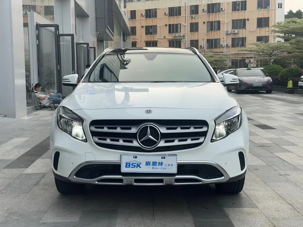 Mercedes-Benz GLA