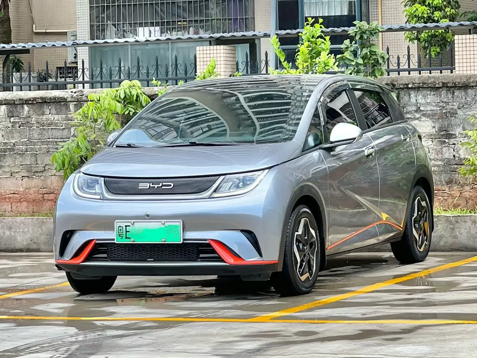 BYD dolphin