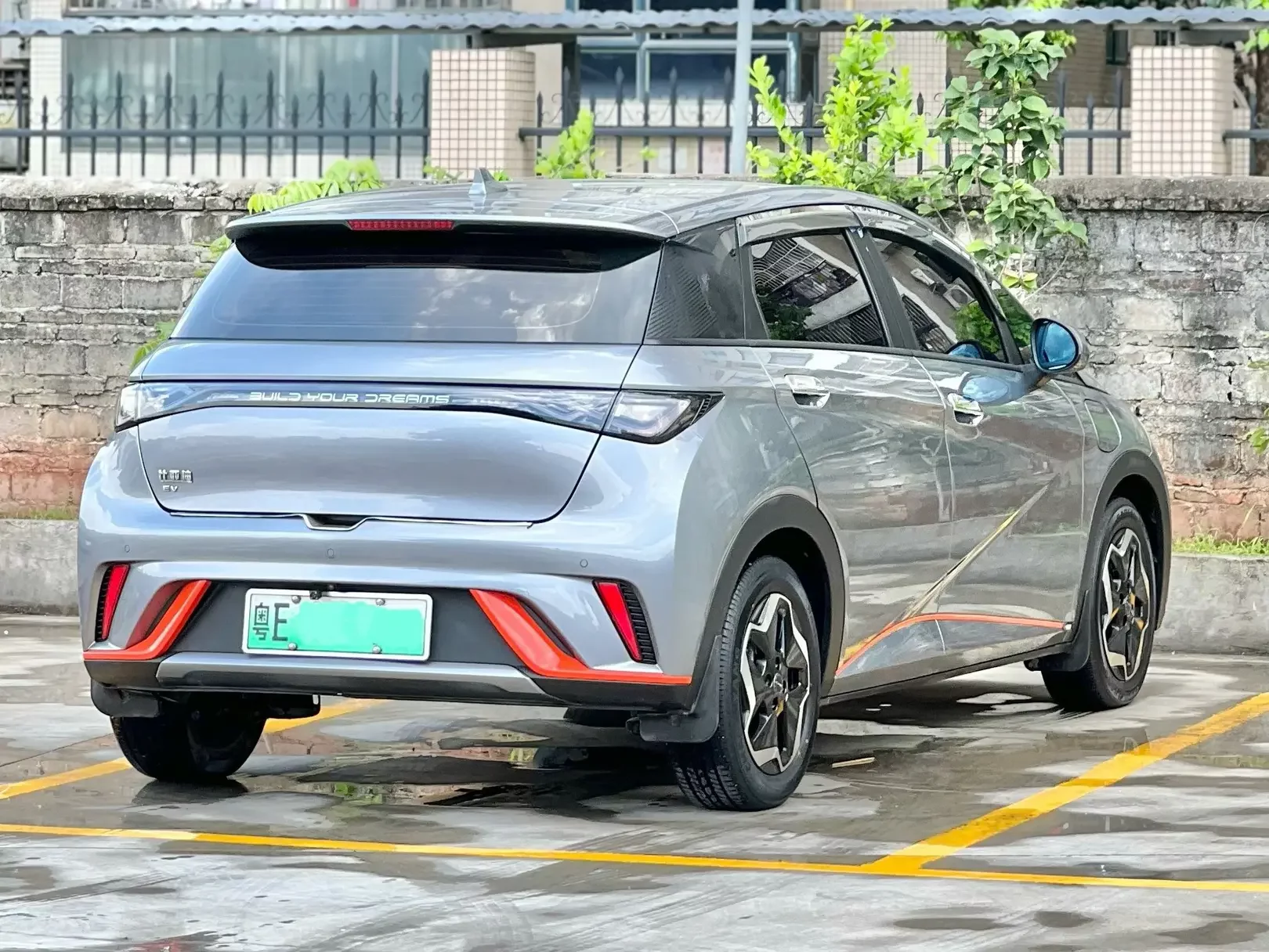 BYD dolphin