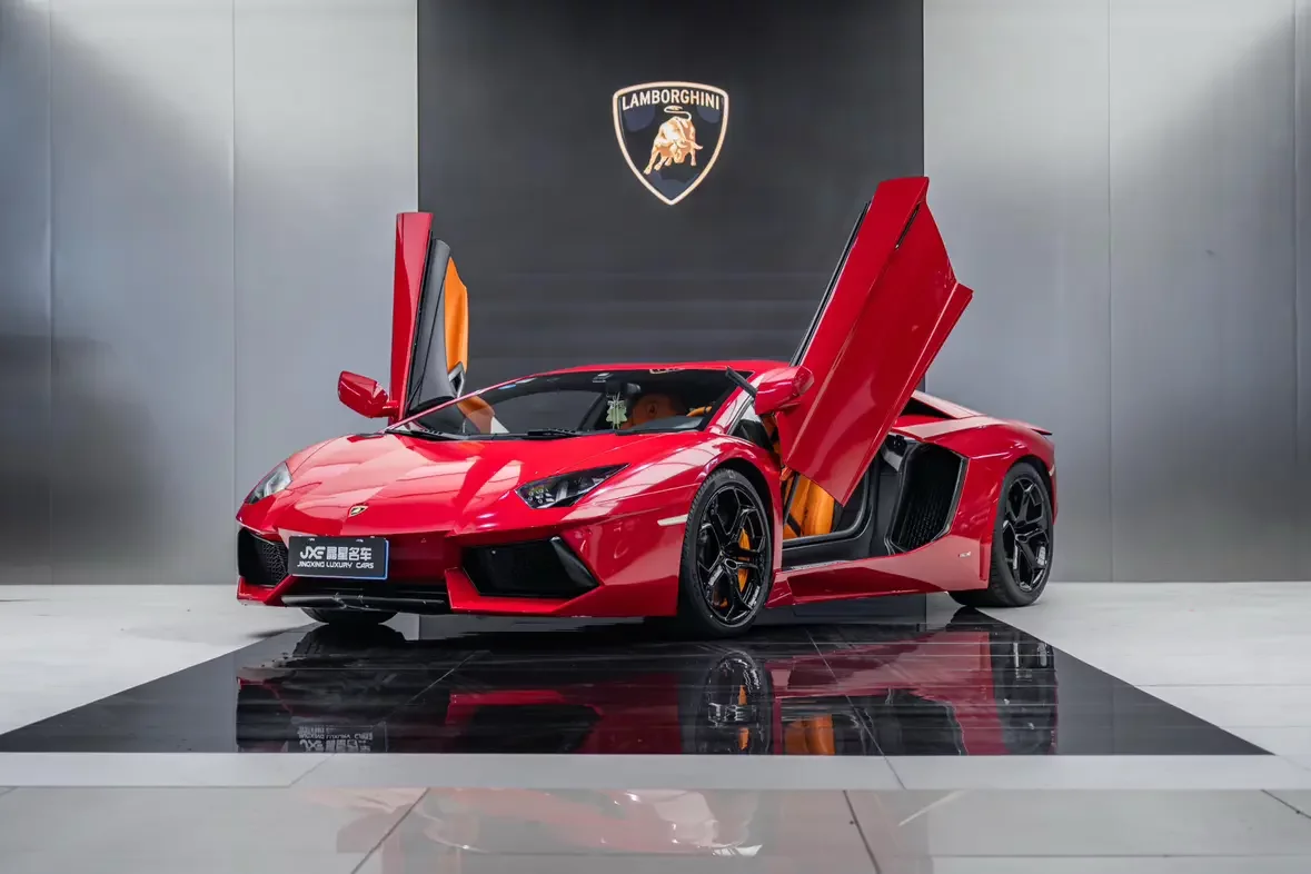 Lamborghini Aventador