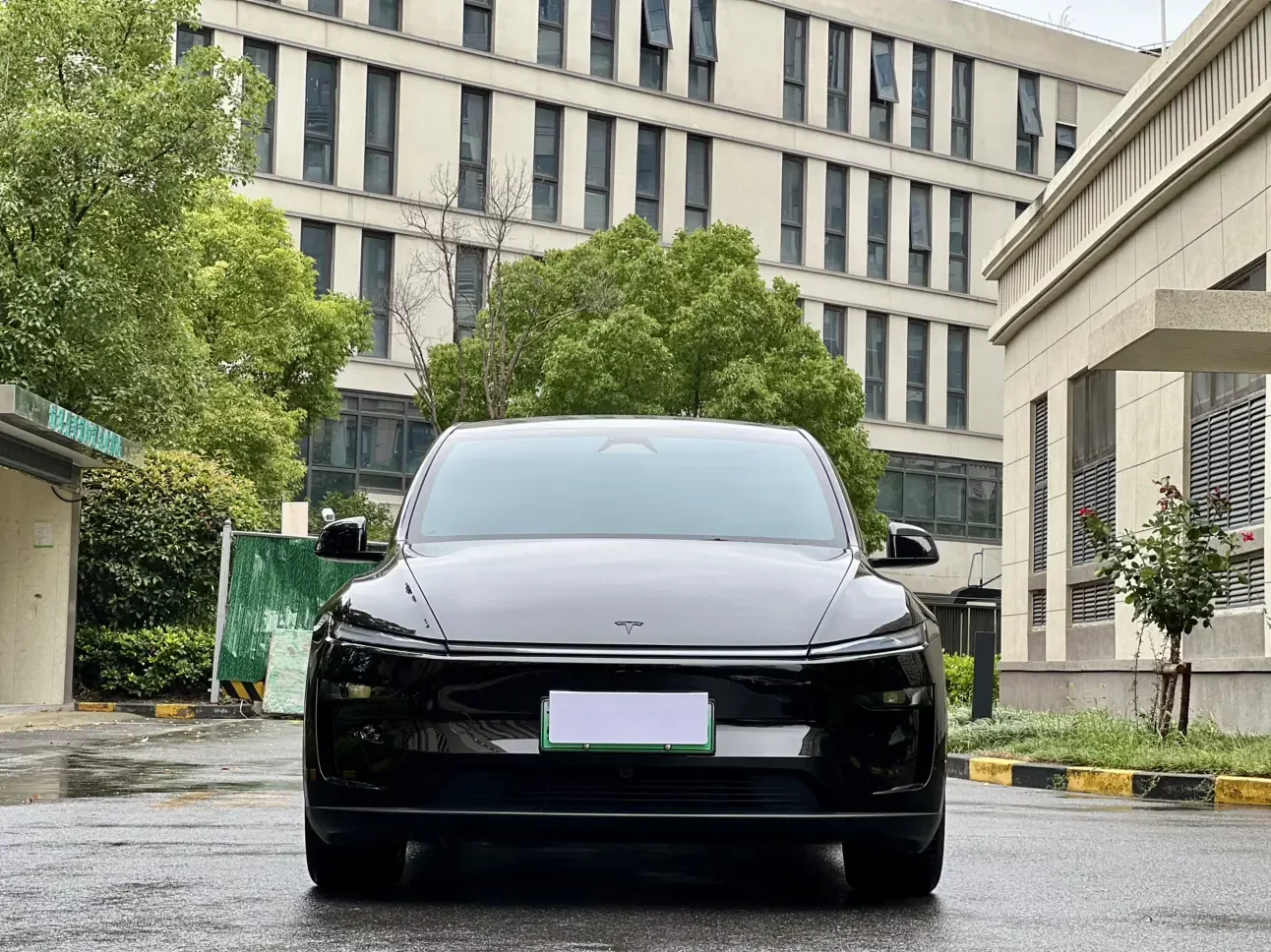 Tesla Model YL  из Китая