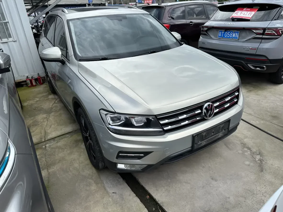 Volkswagen Tiguan L
