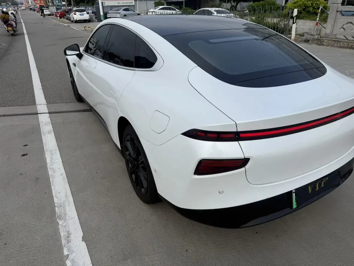 Xpeng P7
