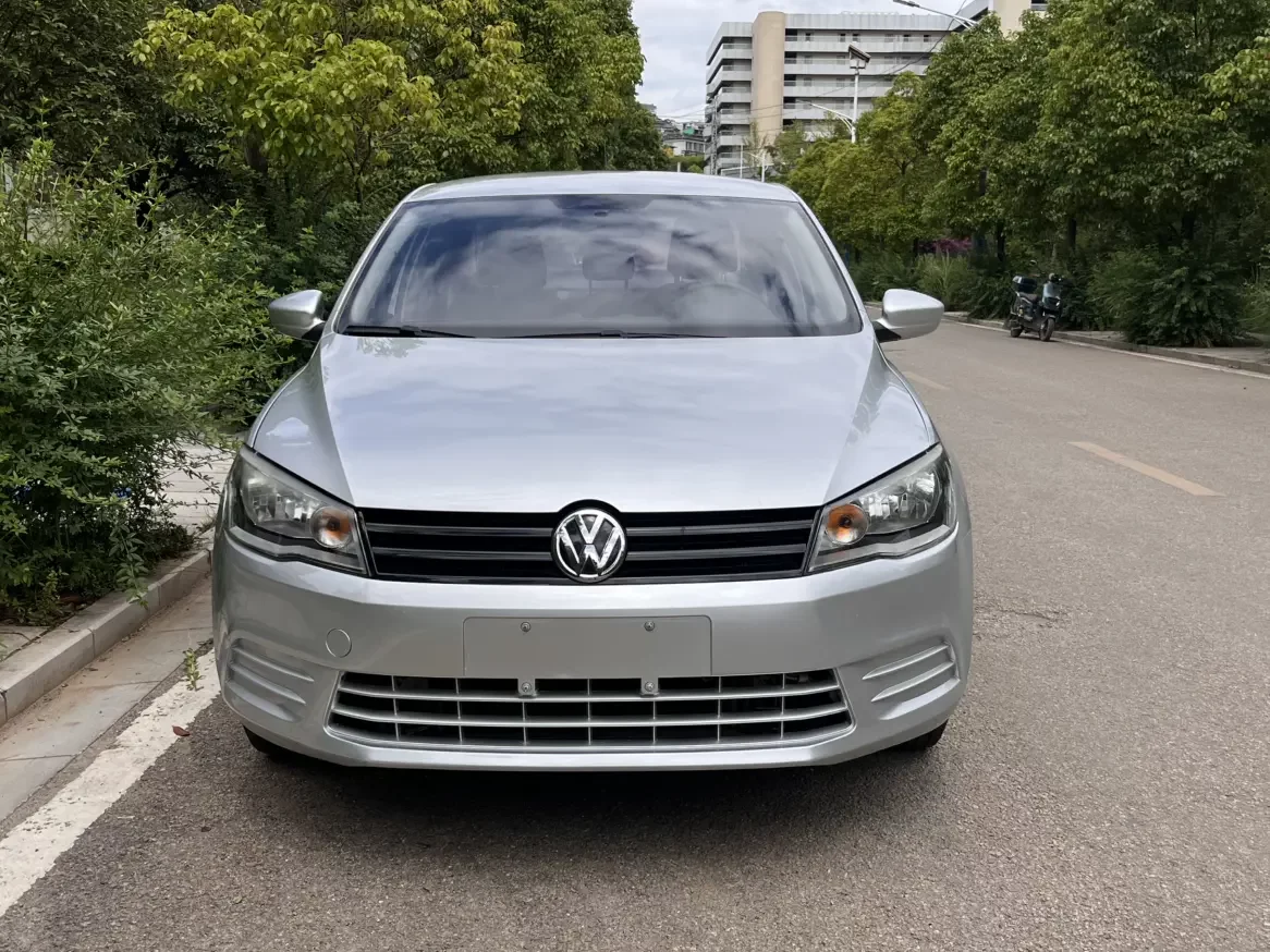 Volkswagen Jetta  из Китая