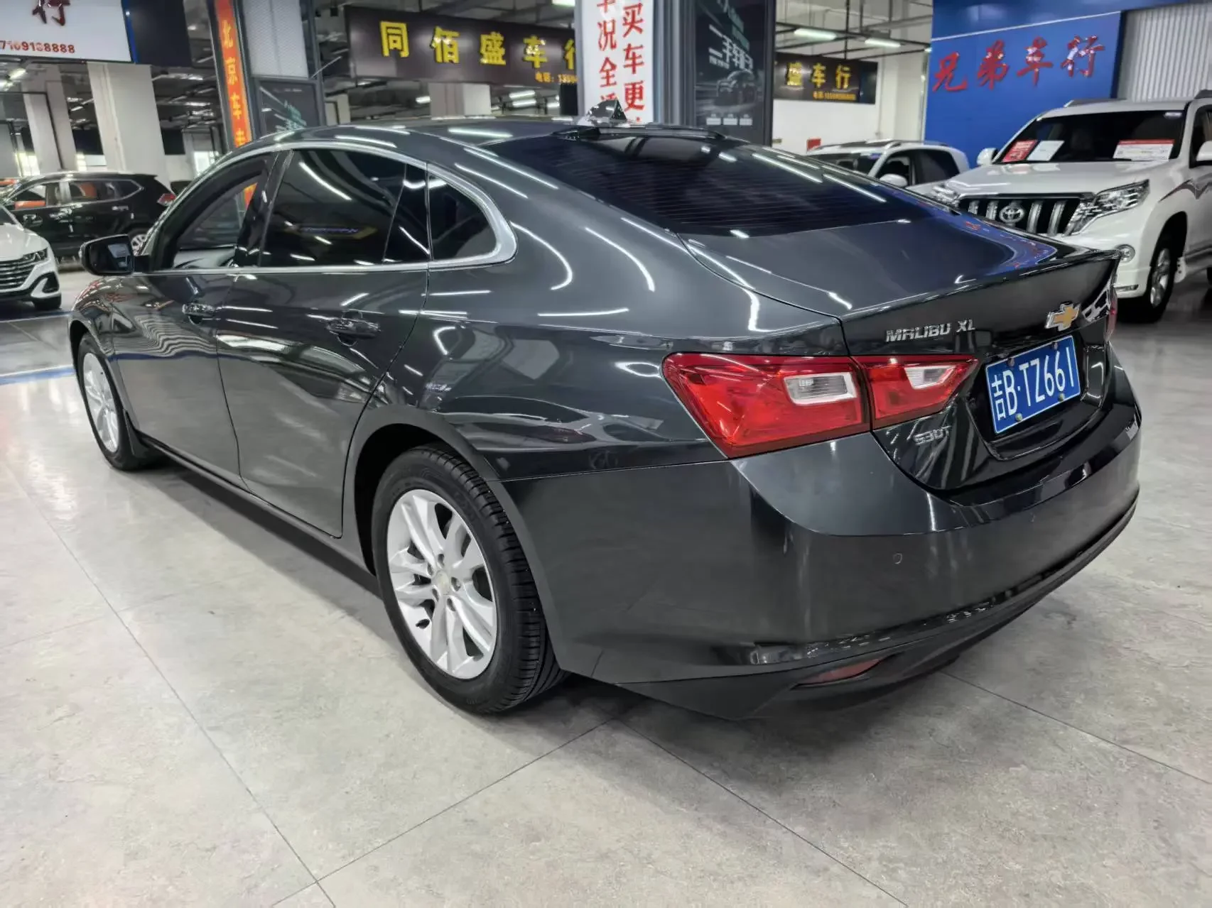 Chevrolet Malibu XL