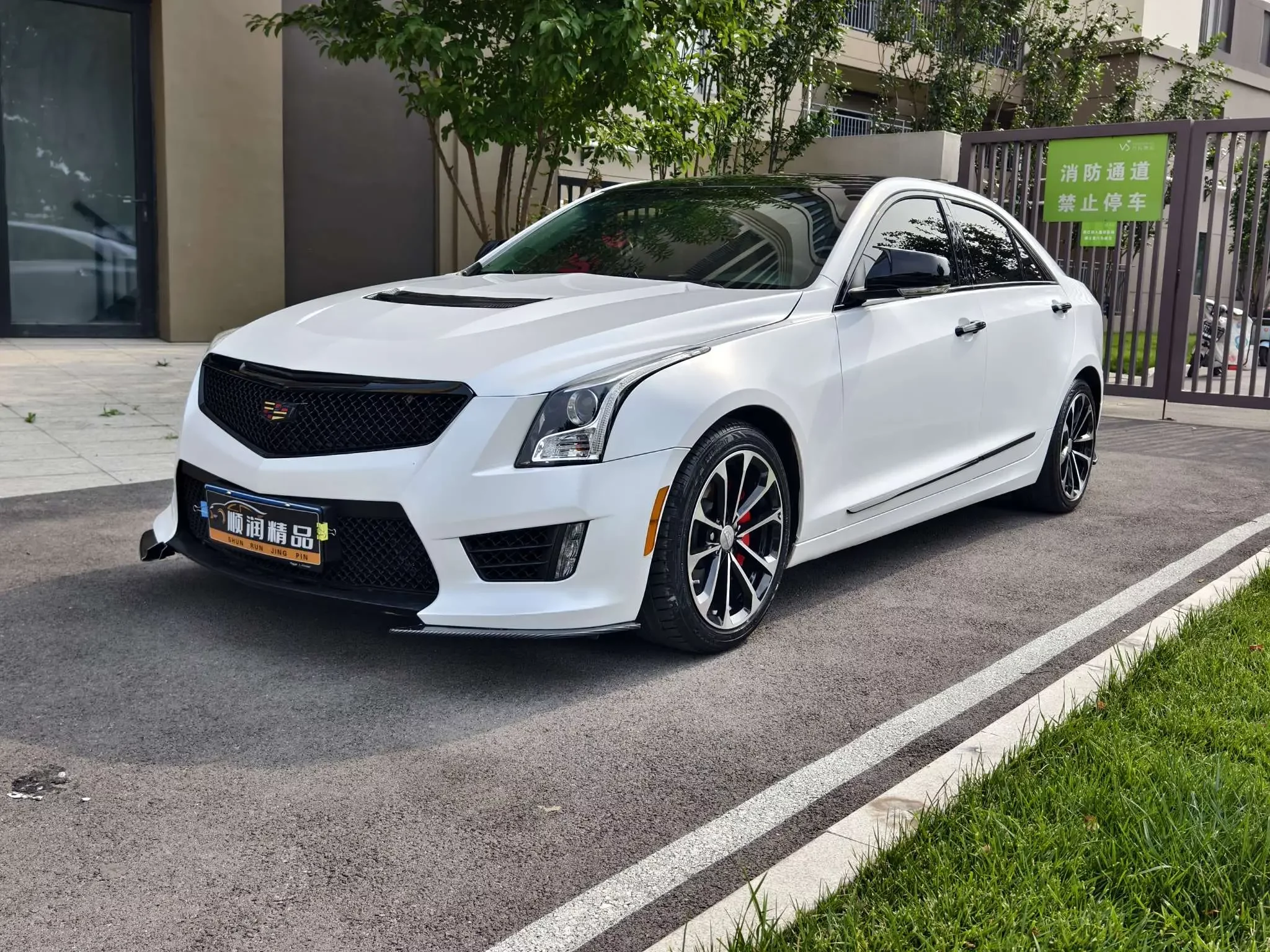 Cadillac ATS-L  из Китая