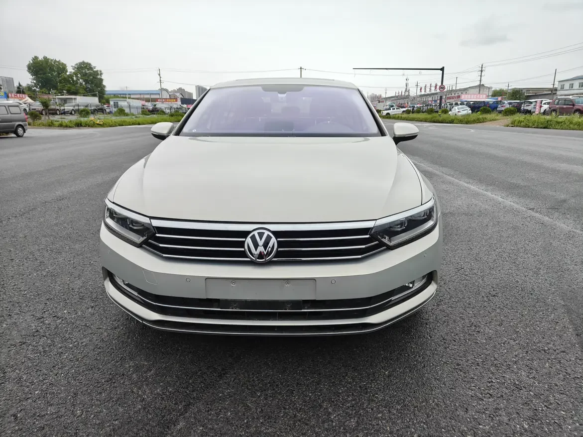 Volkswagen Magotan
