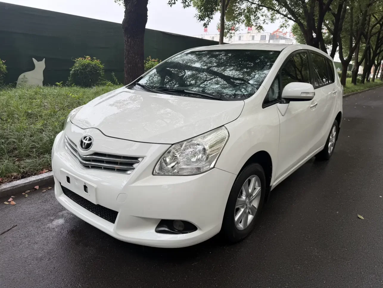 Toyota Verso / EZ  из Китая
