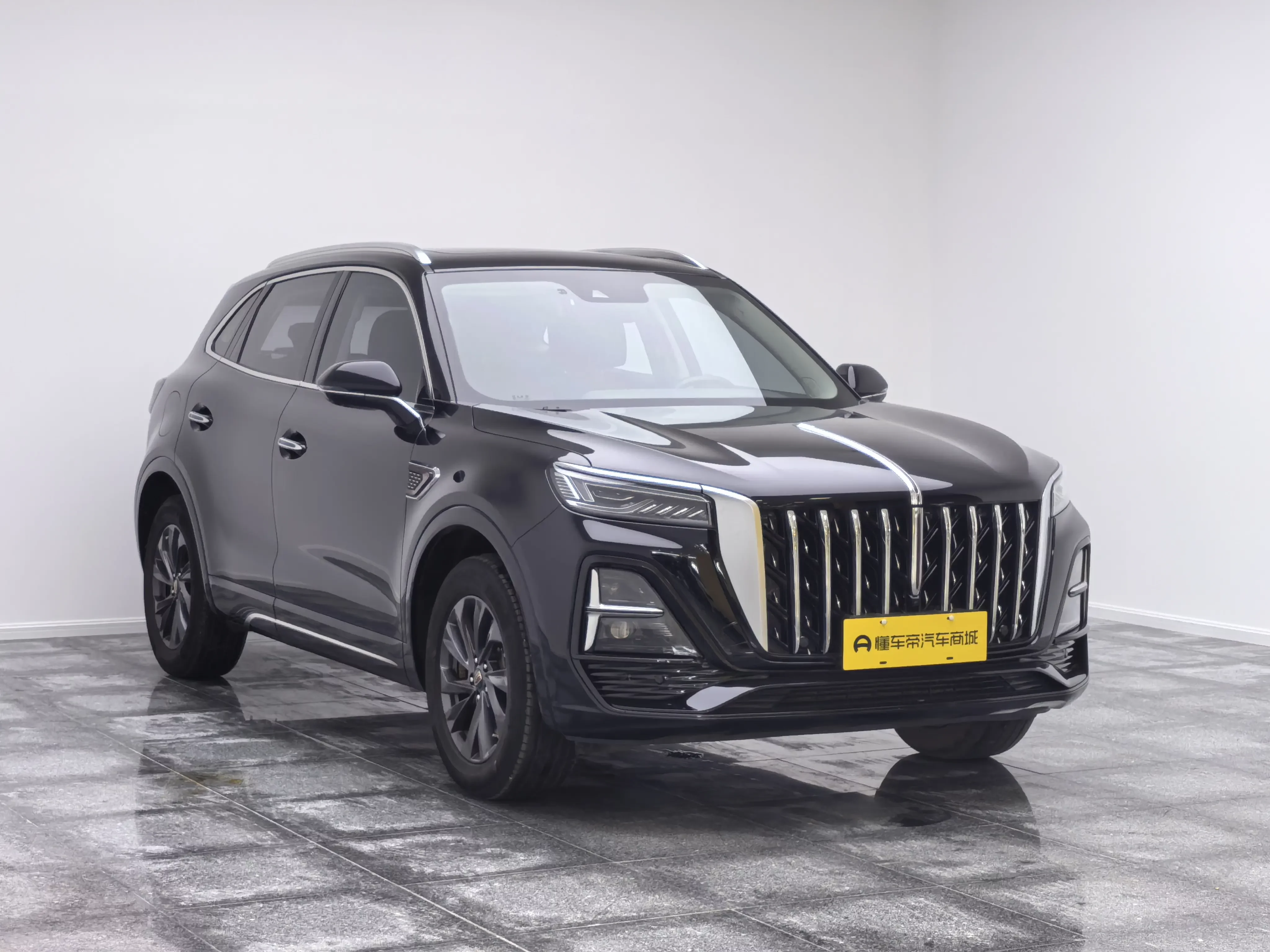 Hongqi HS5