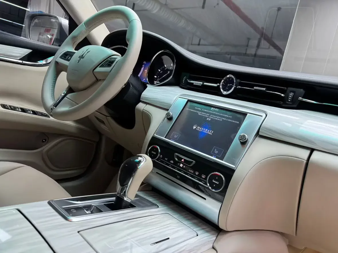 Maserati President