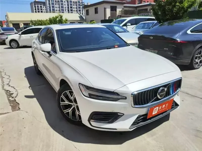 Volvo S60  из Китая