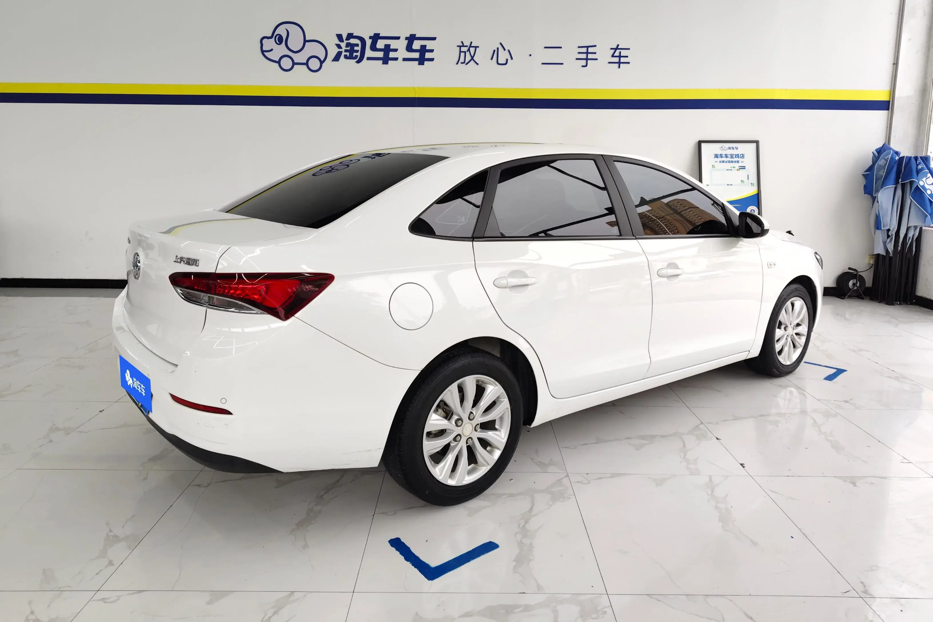 Buick Yinglang