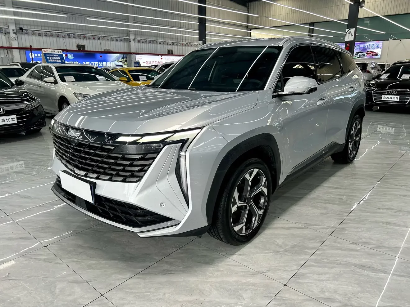 Geely Atlas L