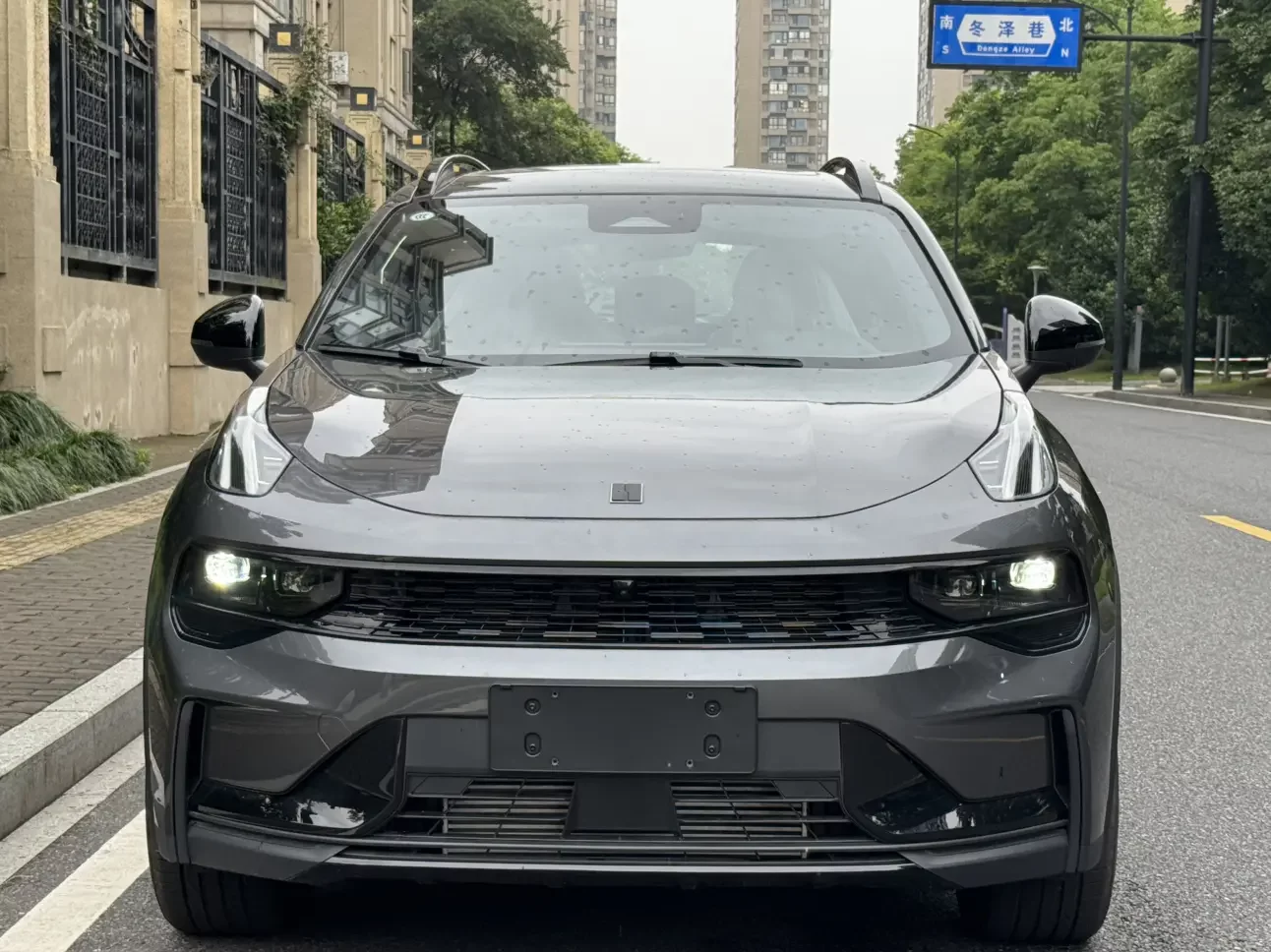 Lynk & Co 01
