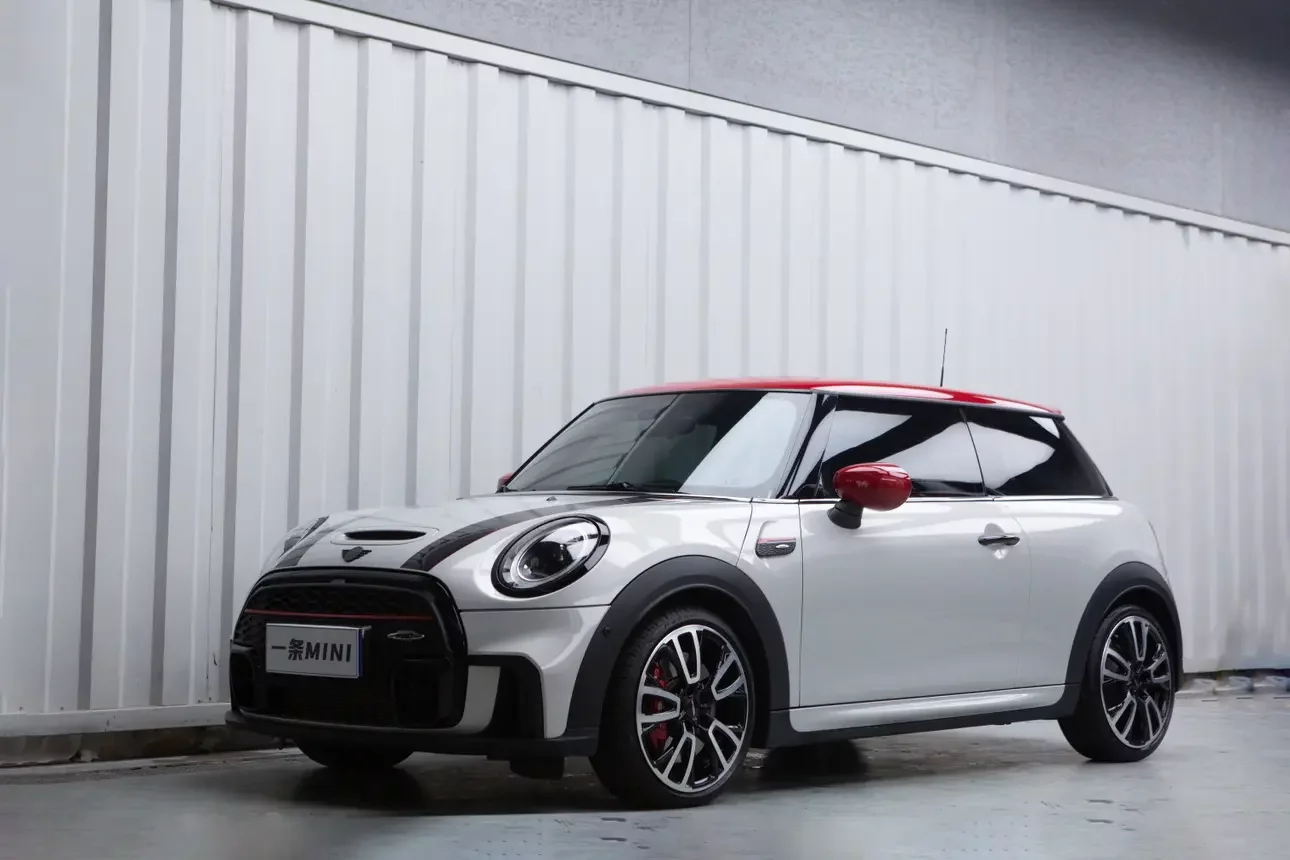 MINI JCW