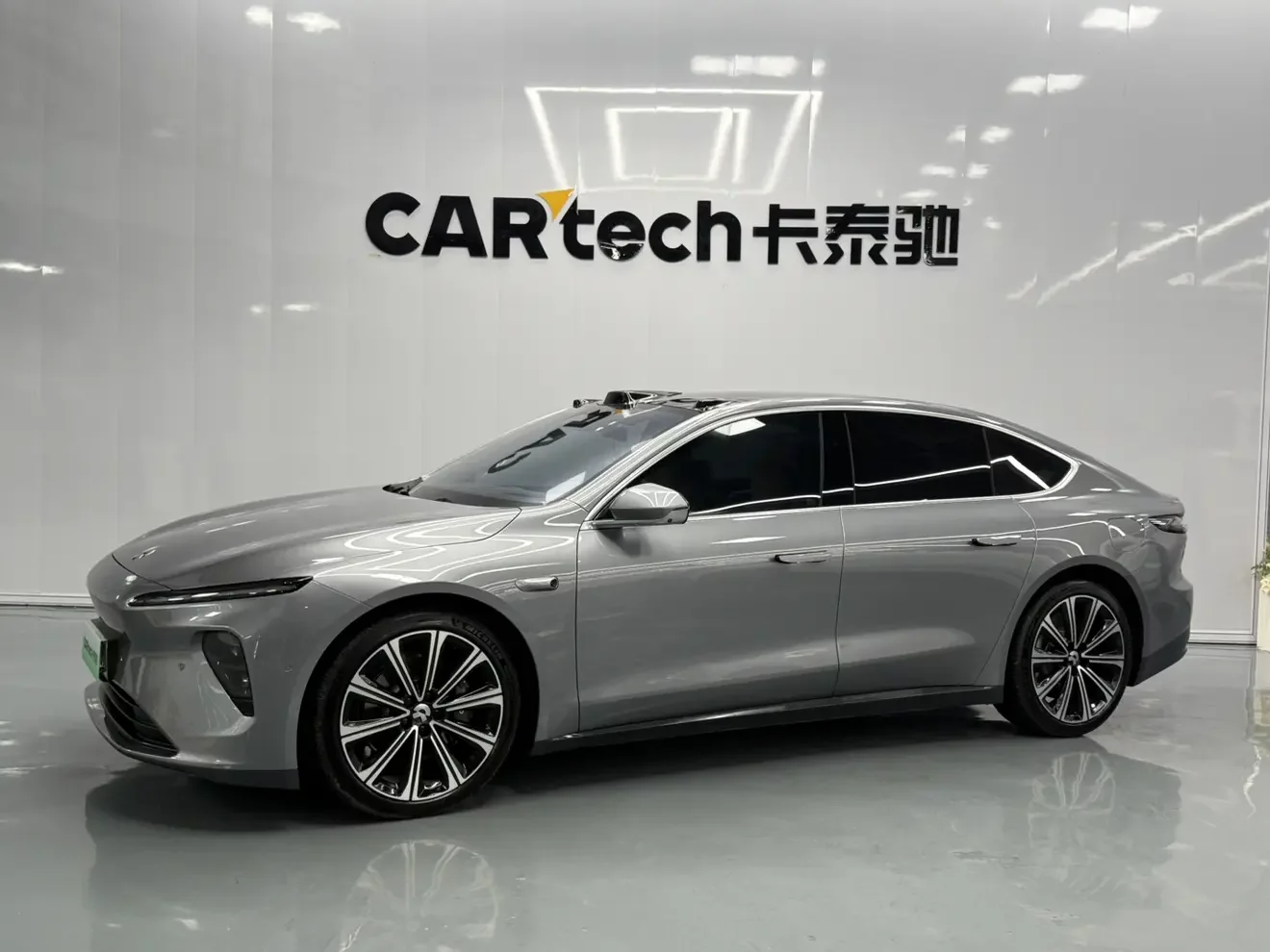 NIO ET7