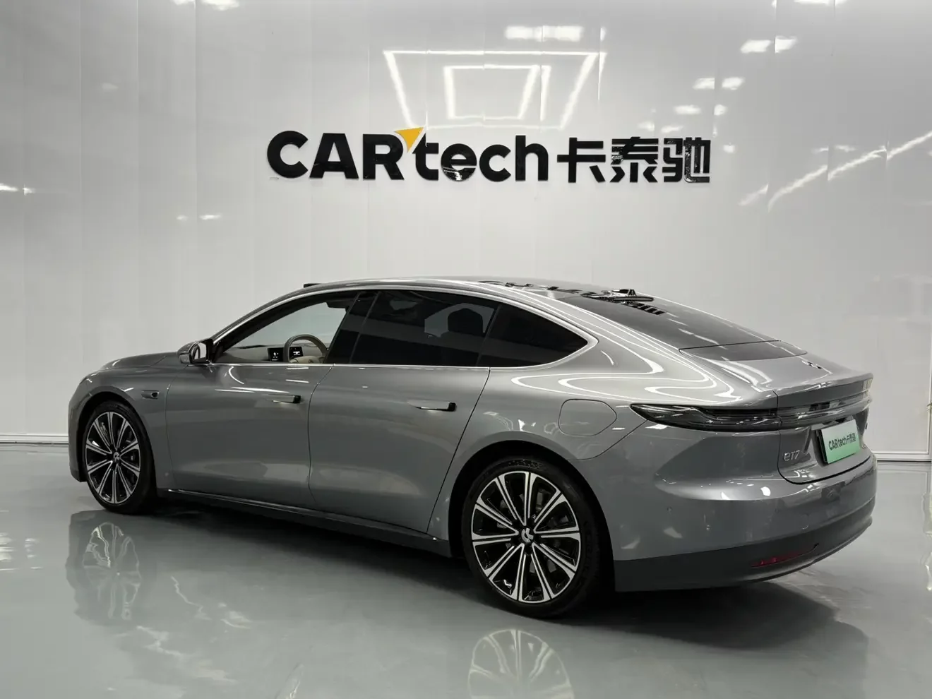 NIO ET7