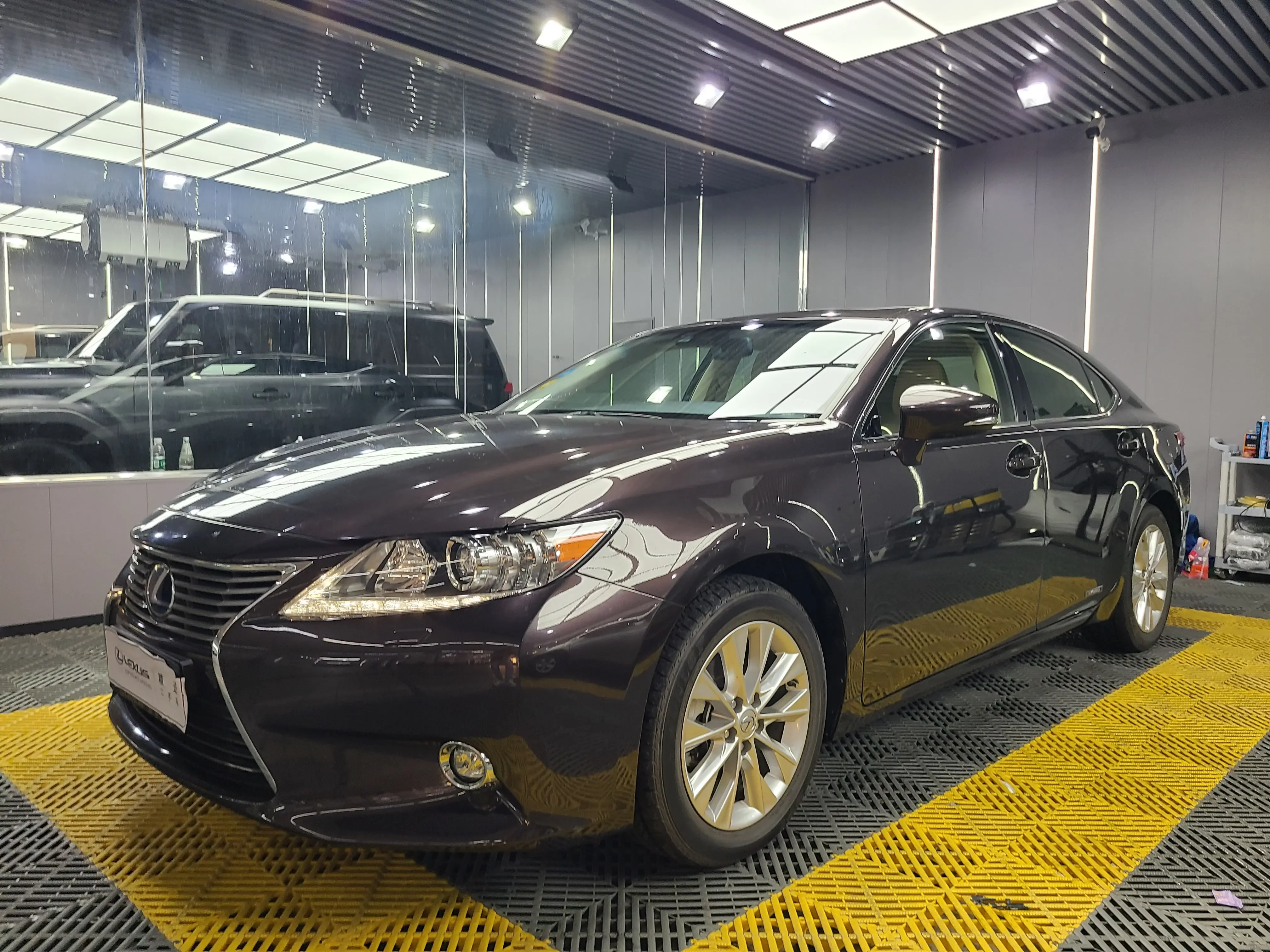 Lexus ES