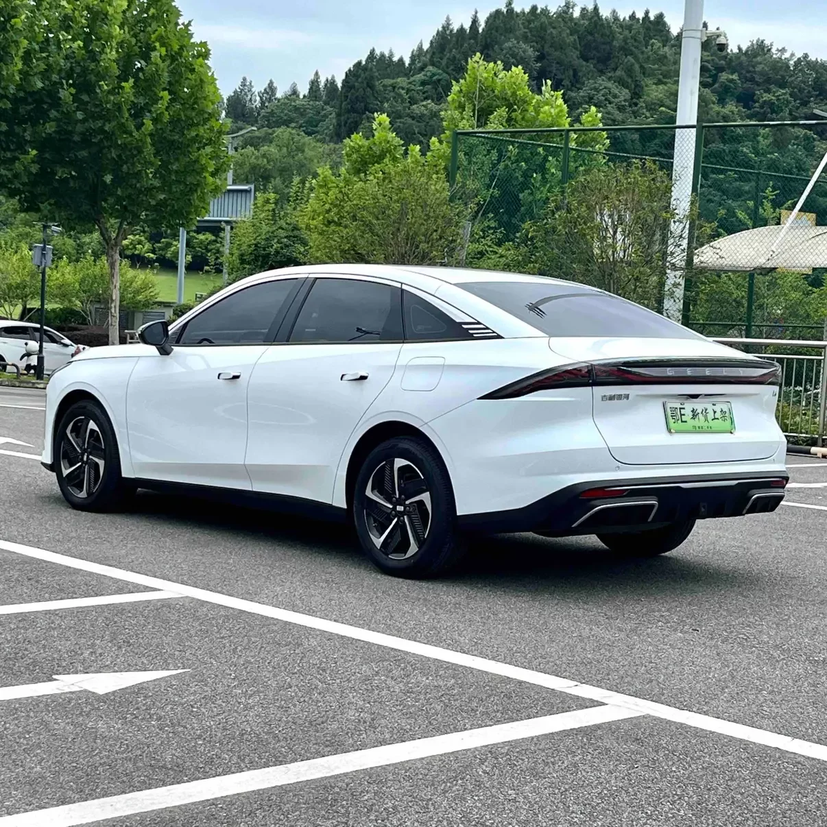 Geely Galaxy L6