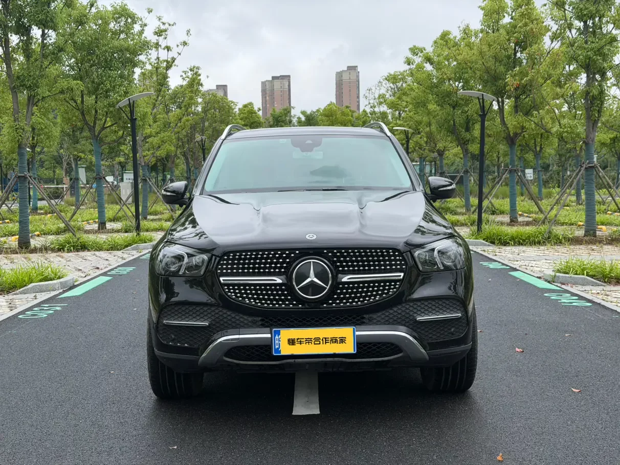 Mercedes-Benz GLE (Imported)