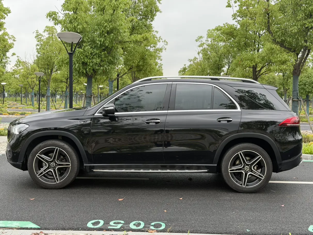Mercedes-Benz GLE (Imported)