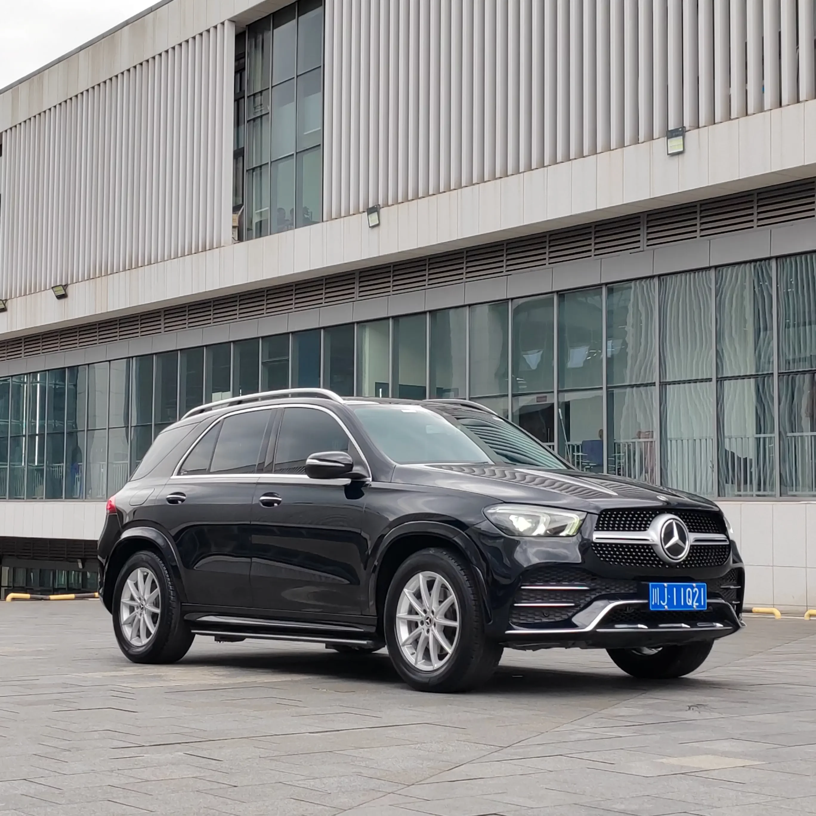 Mercedes-Benz GLE (Imported)
