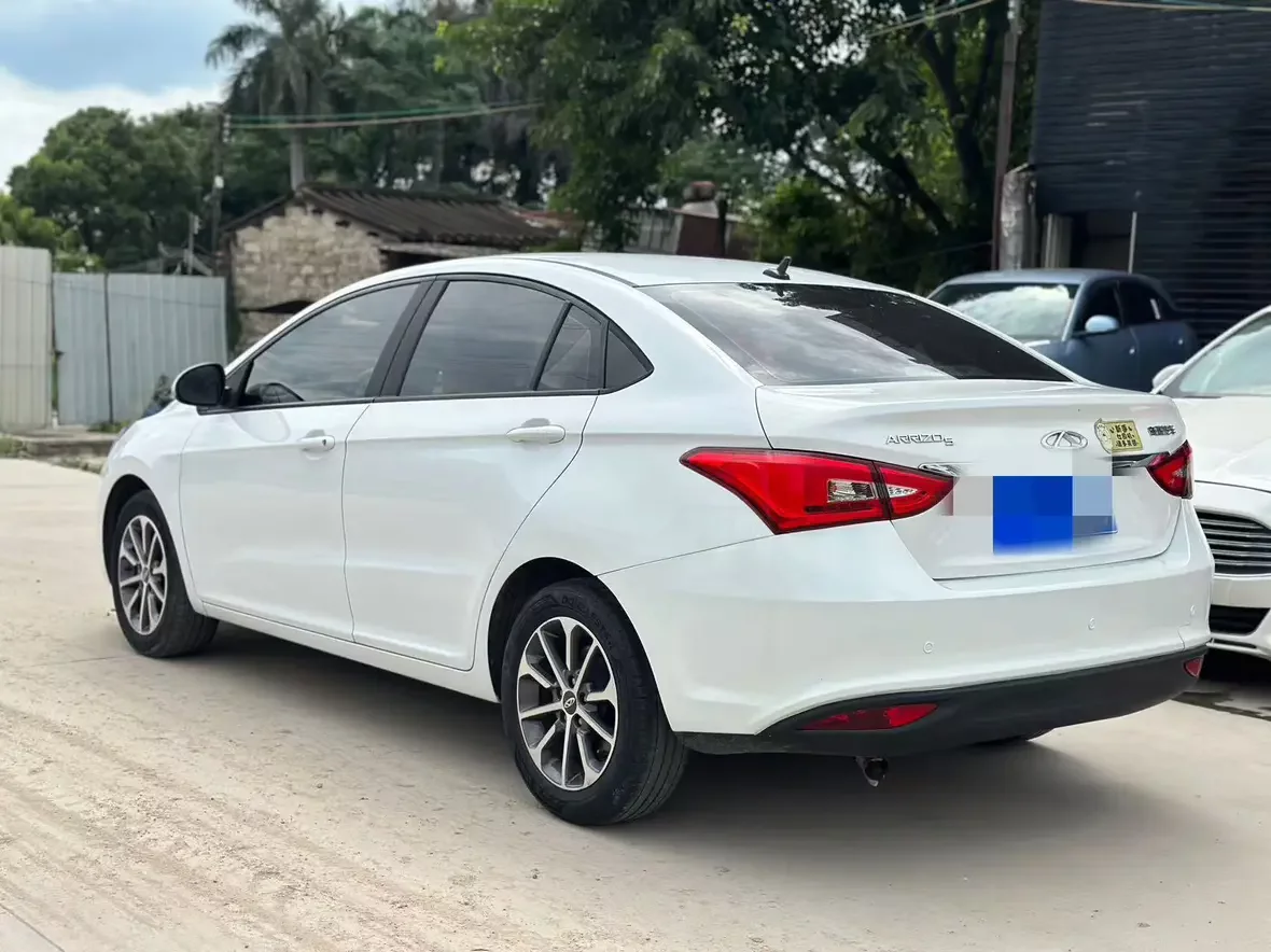 Chery Arrizo 5