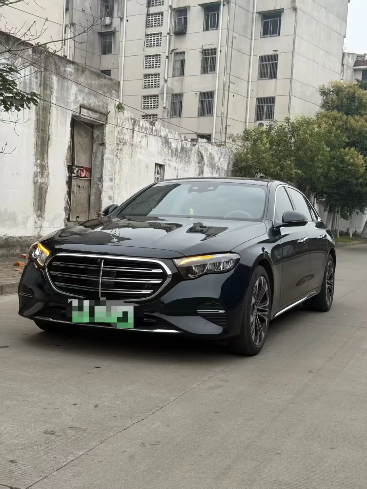 Mercedes-Benz E-Class PHEV