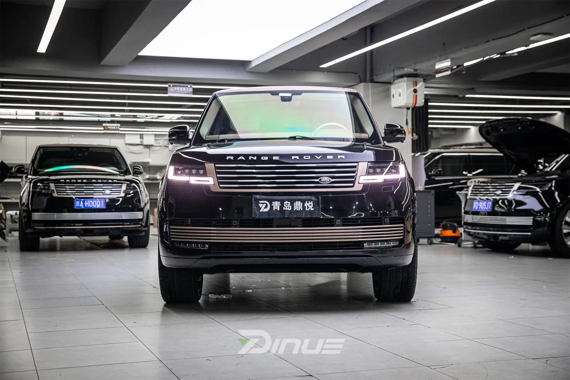 Land Rover range rover