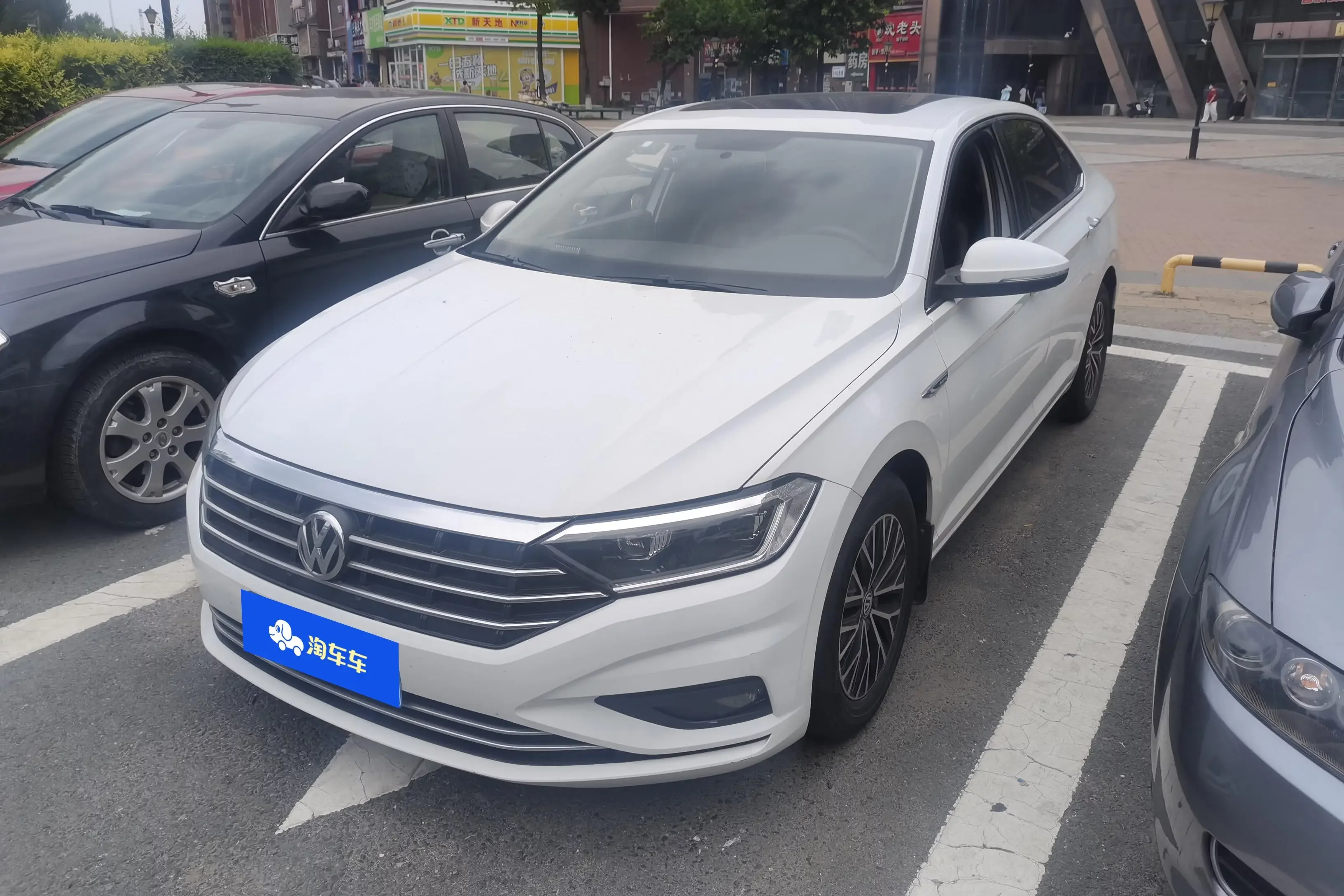Volkswagen Sagitar