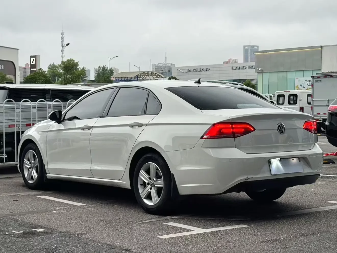 Volkswagen Lamando