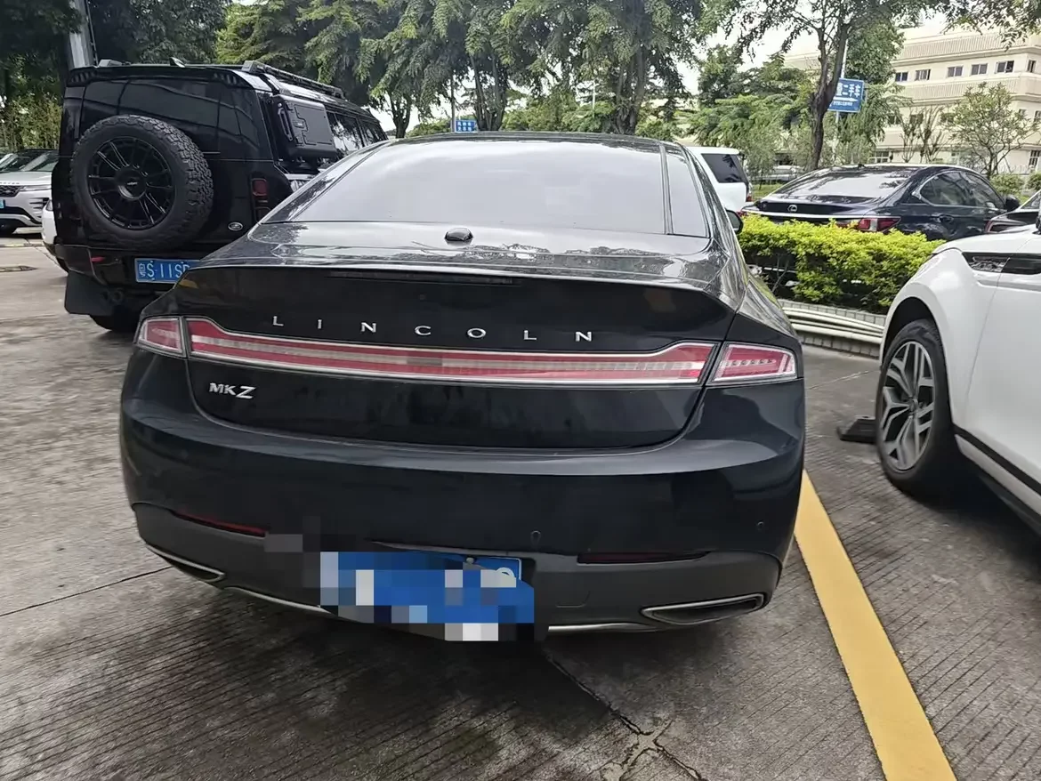 Lincoln MKZ
