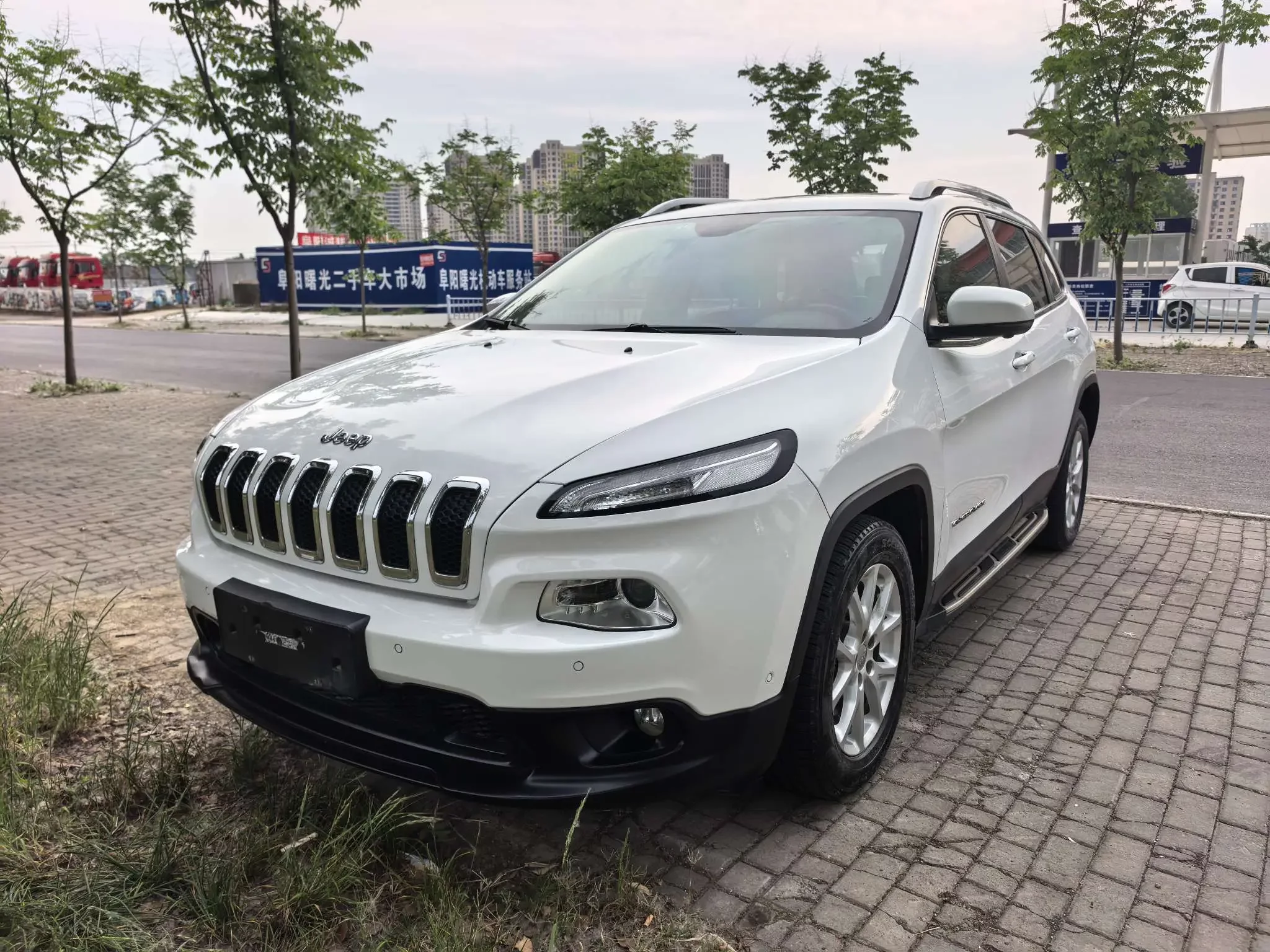 Jeep Cherokee  из Китая