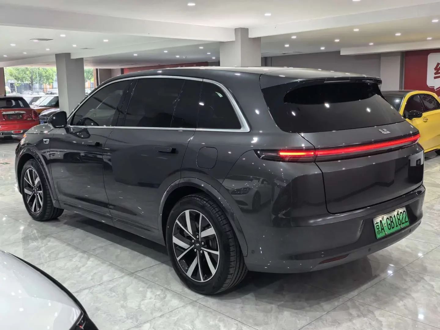 Lixiang L7