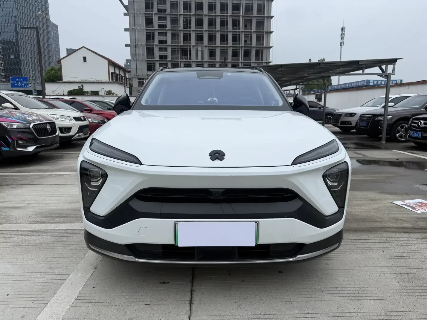 NIO ES6