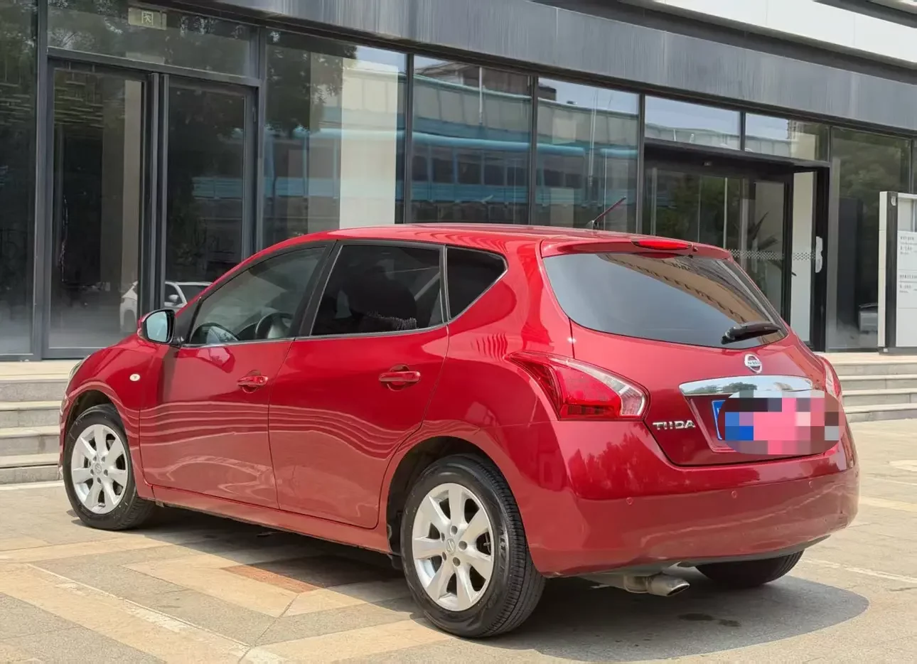 Nissan Tiida