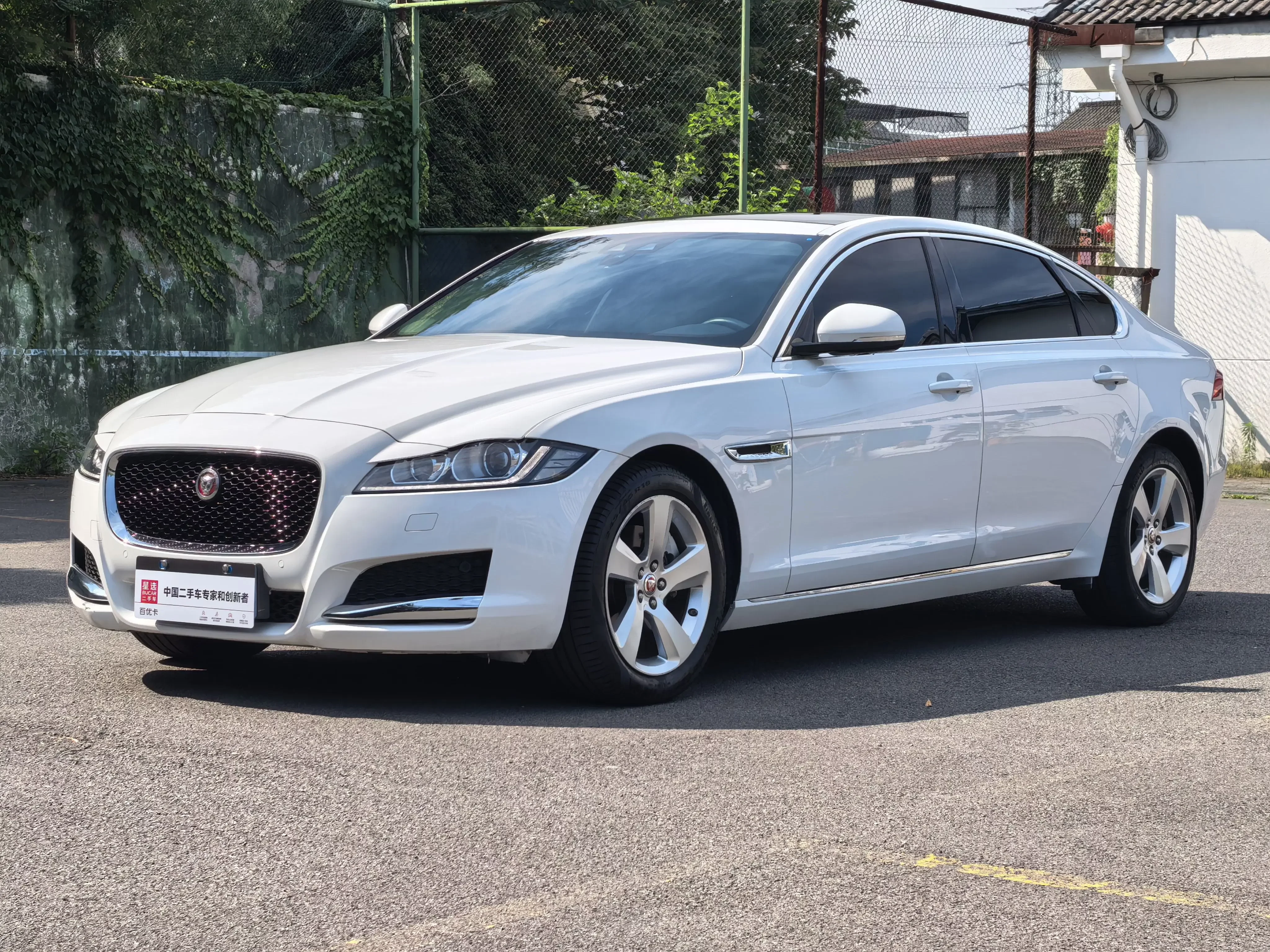 Jaguar XFL  из Китая
