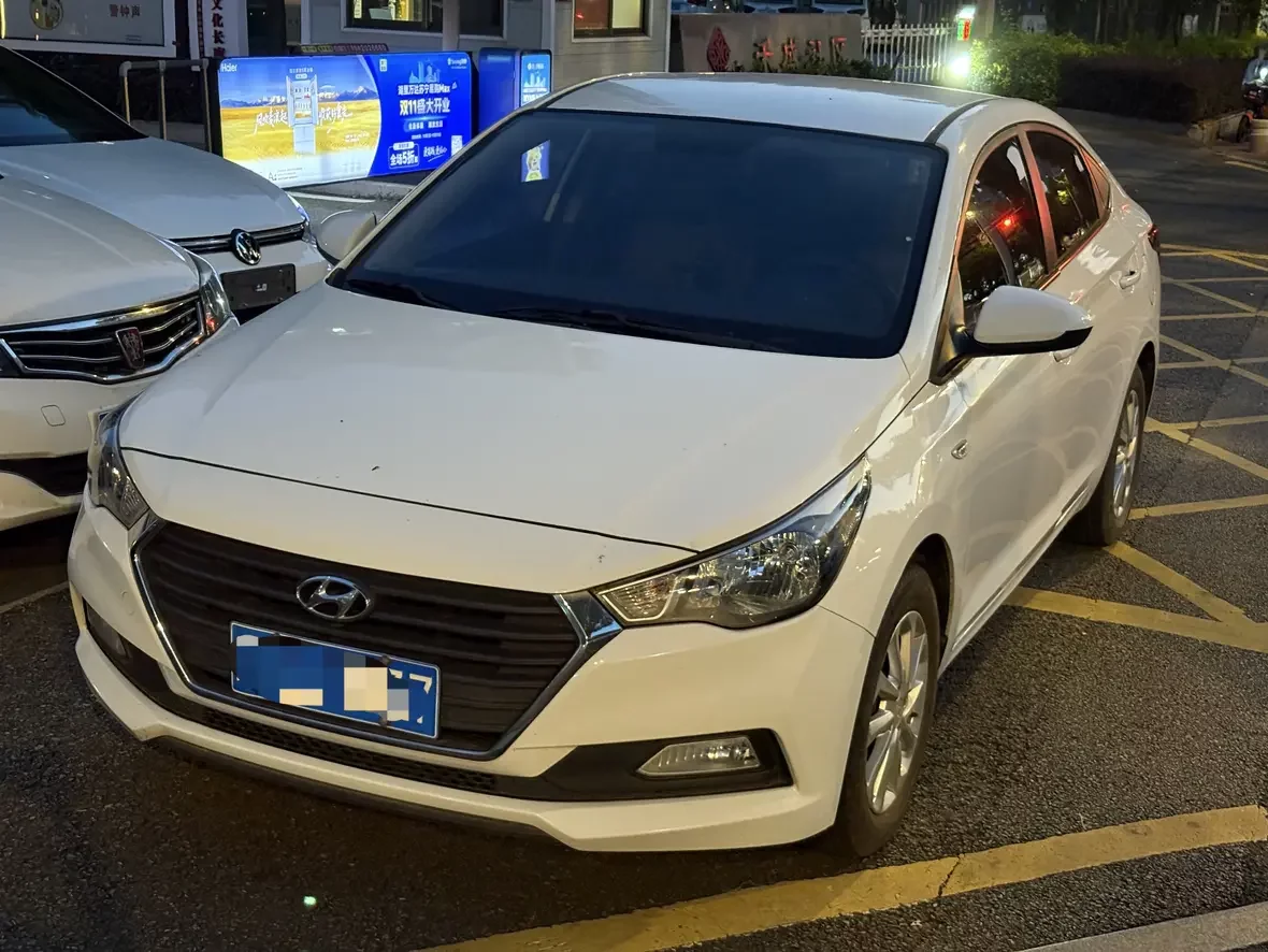 Hyundai Accept