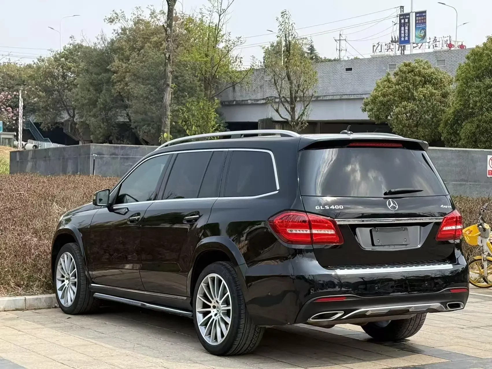 Mercedes-Benz GLS