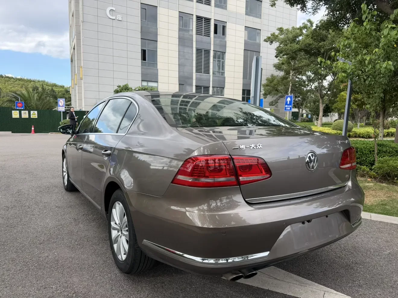 Volkswagen Magotan