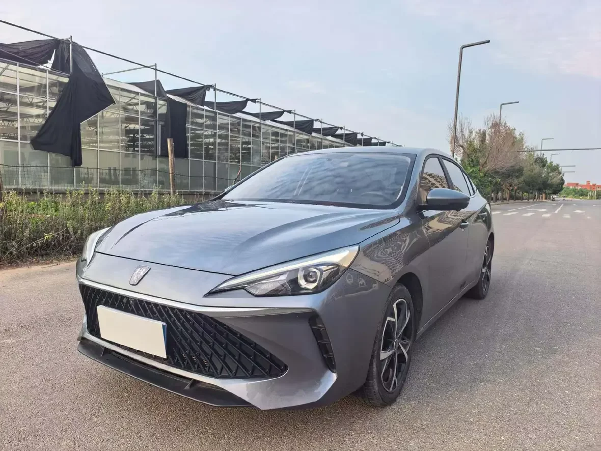 Roewe i5