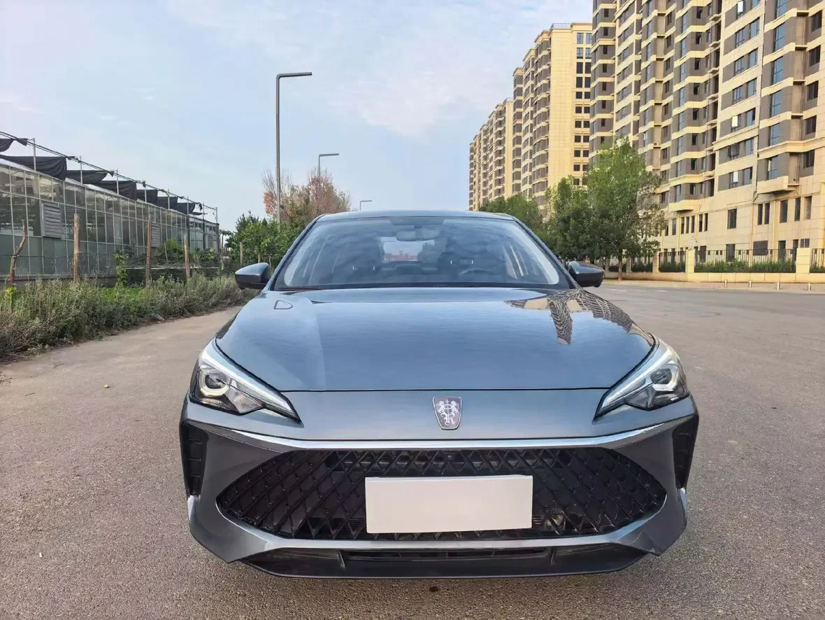 Roewe i5