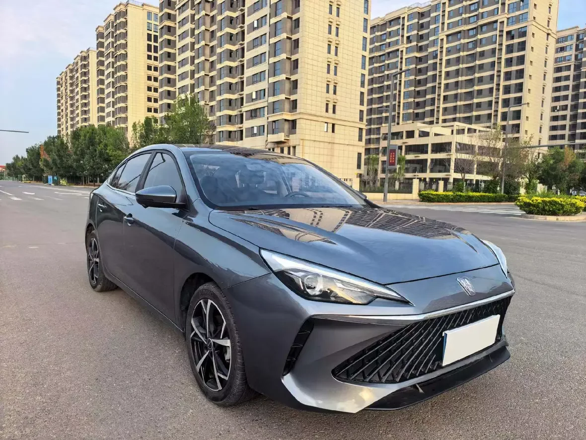 Roewe i5