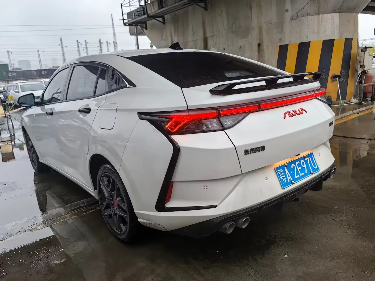 Dongfeng Yixuan