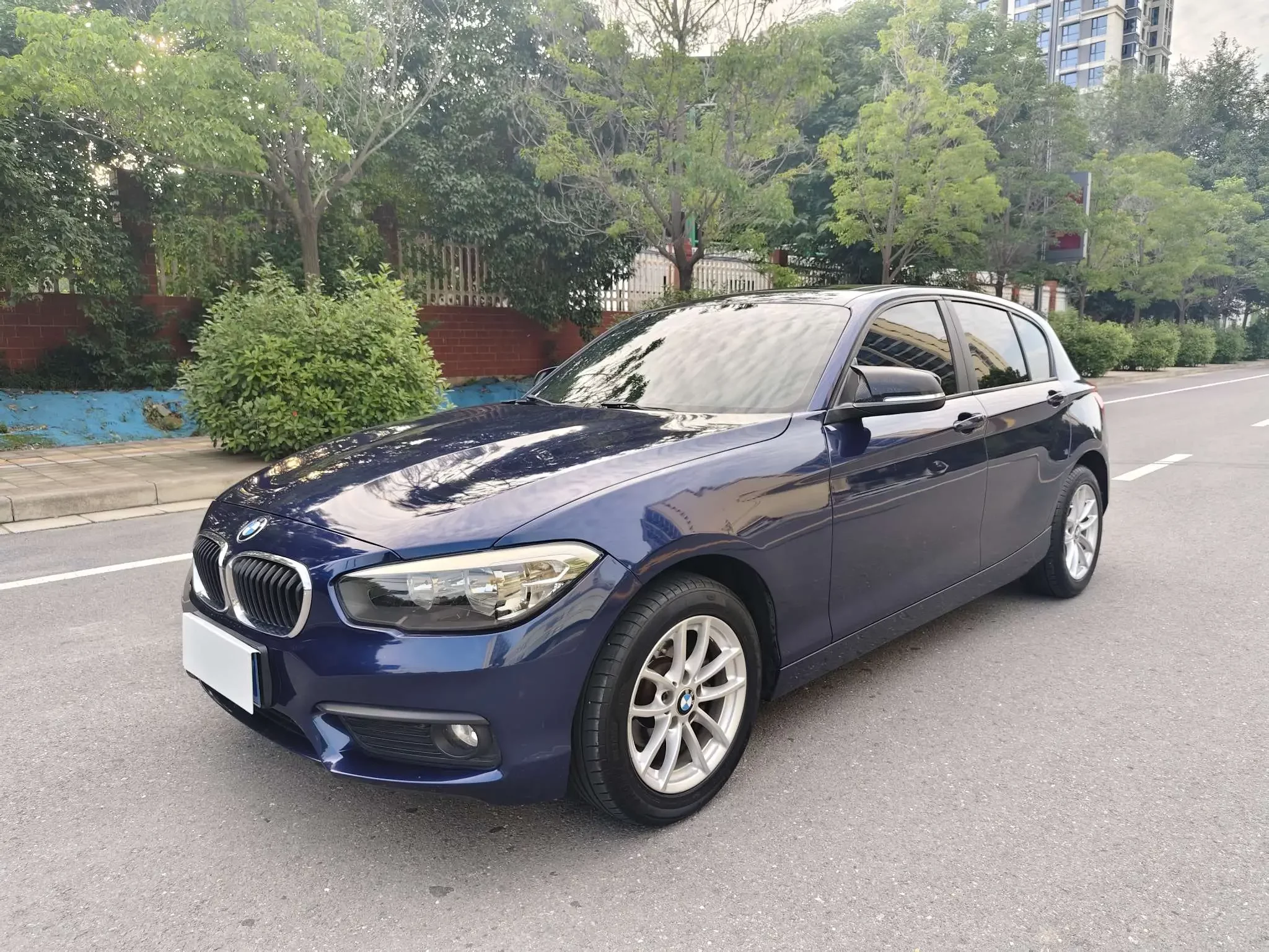 BMW 1 Series  из Китая