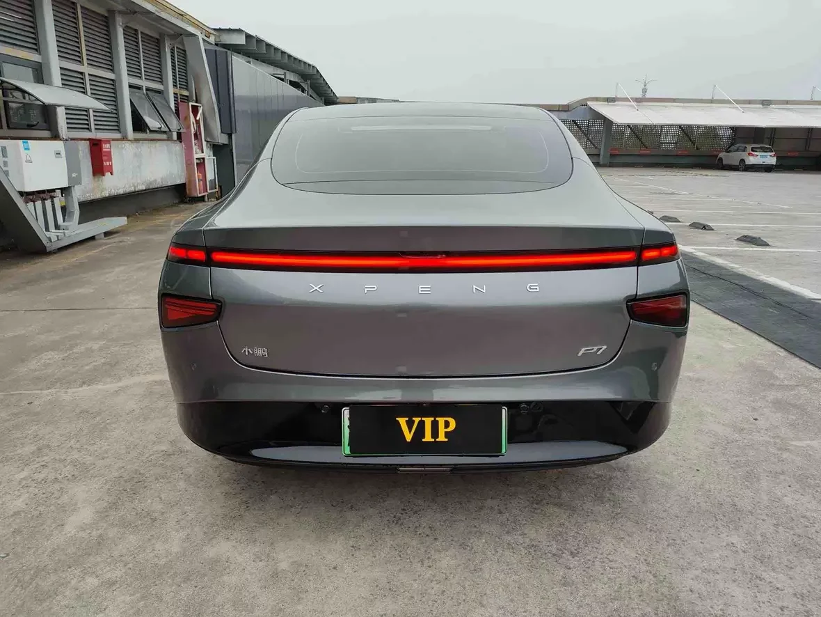 Xpeng P7