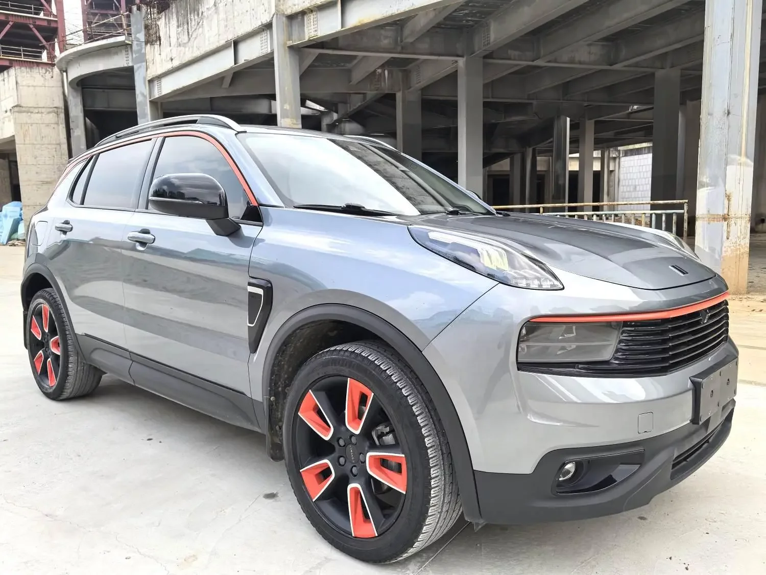 Lynk & Co 01