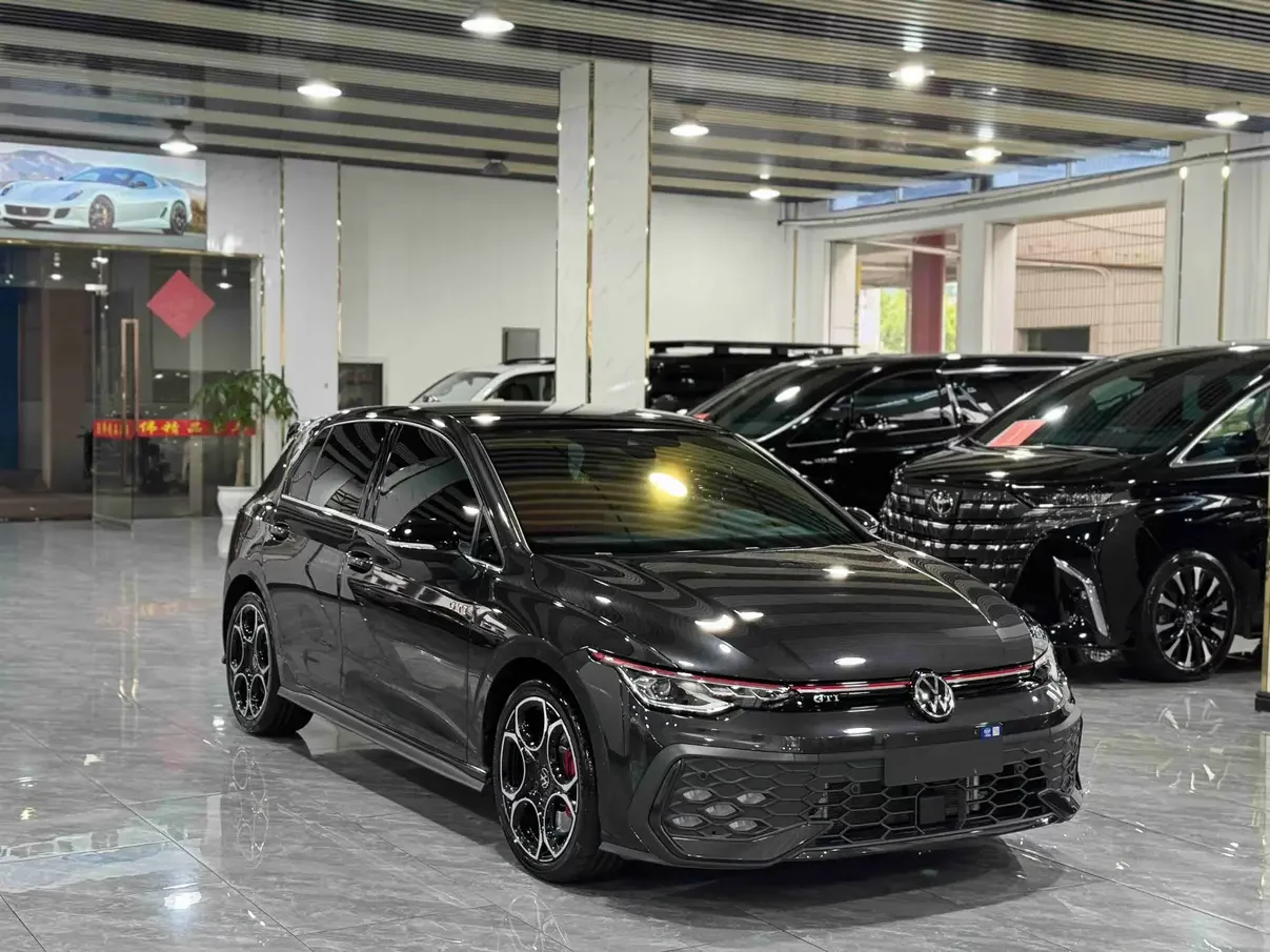 Volkswagen Golf GTI