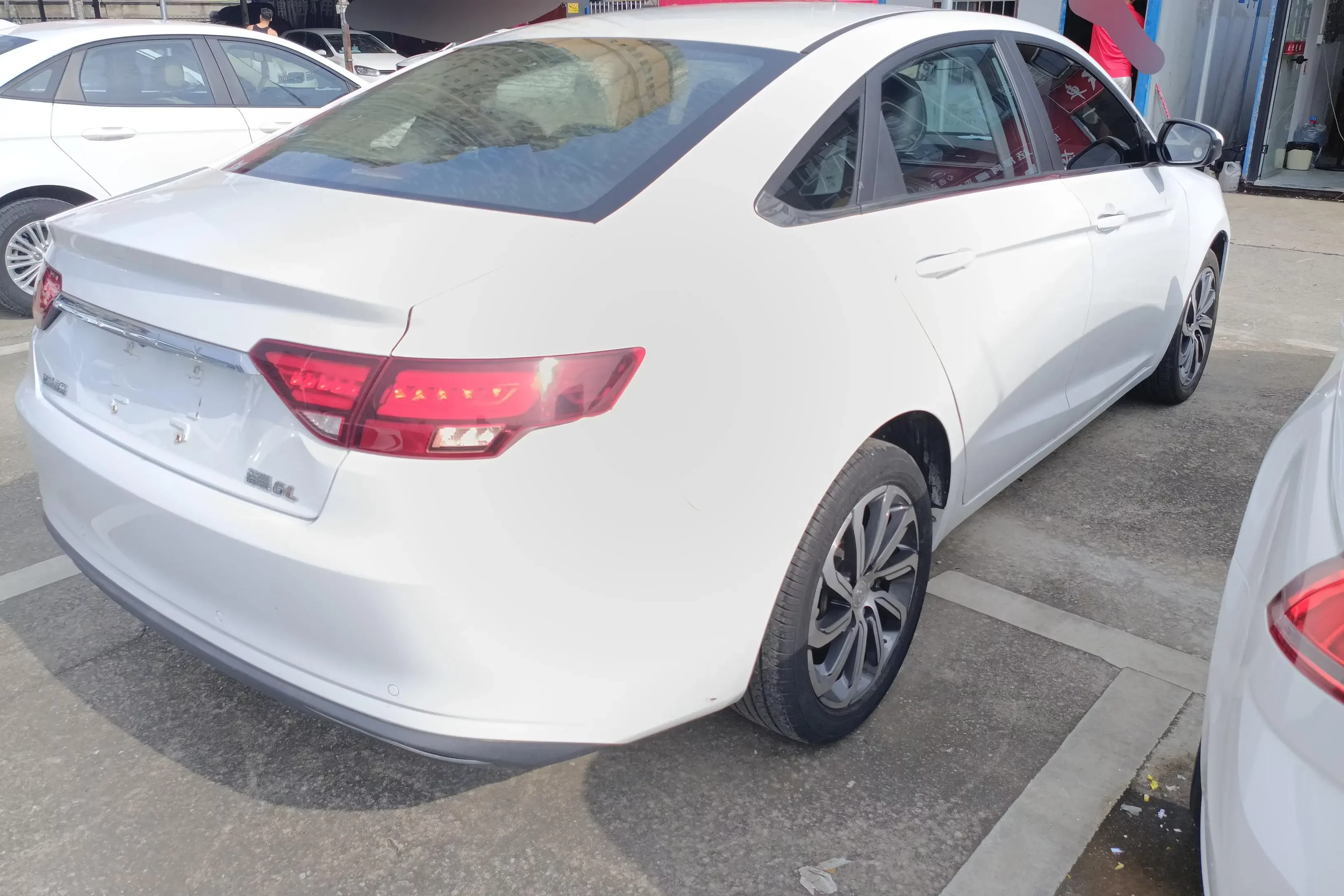 Geely Emgrand GL