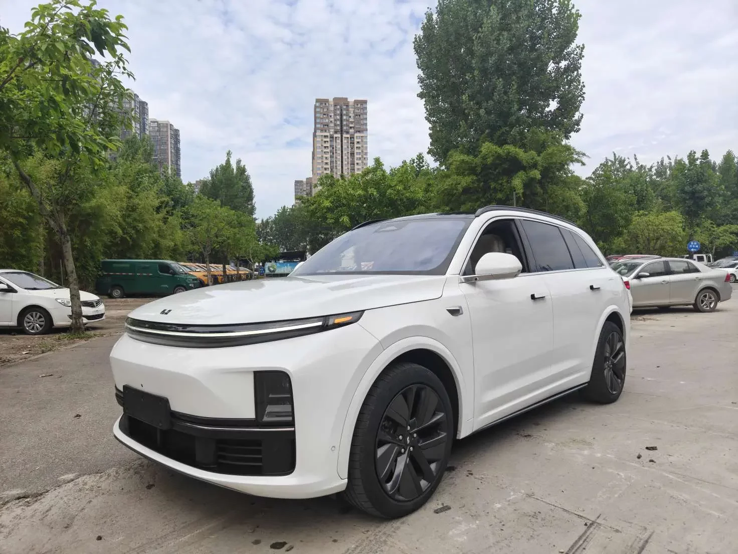 Li L7 (Ideal L7)  из Китая